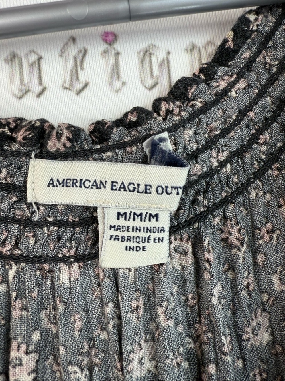 American Eagle Outfitters blouse floral paisley Black Floral Boho Peasant Top - Picture 9 of 12